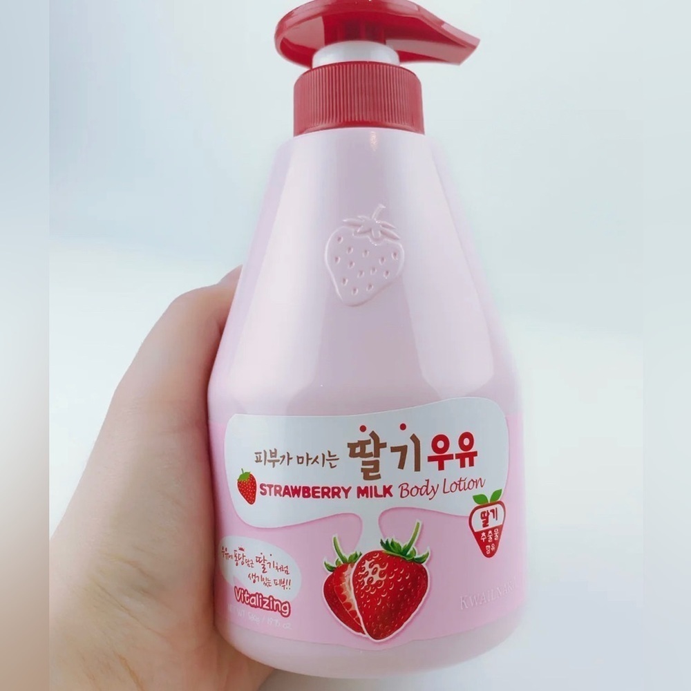 Kwailnara Strawberry Milk Body Lotion 19 oz. (560ml)